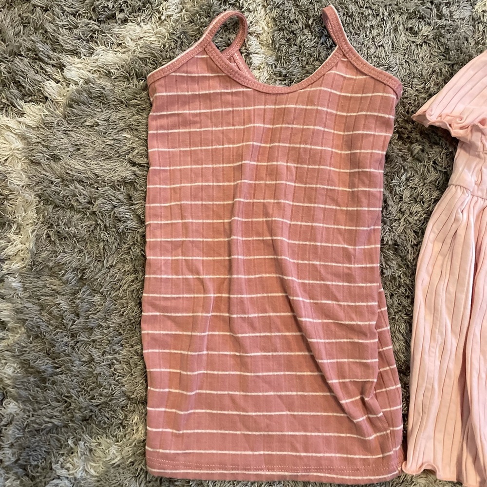 Baby dress. My daughter only wore it once no stain